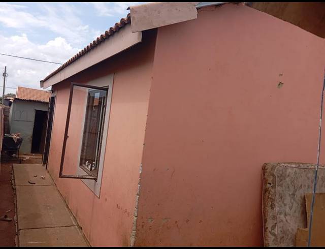 2 BEDROOM HOUSE FOR SALE IN PALM RIDGE